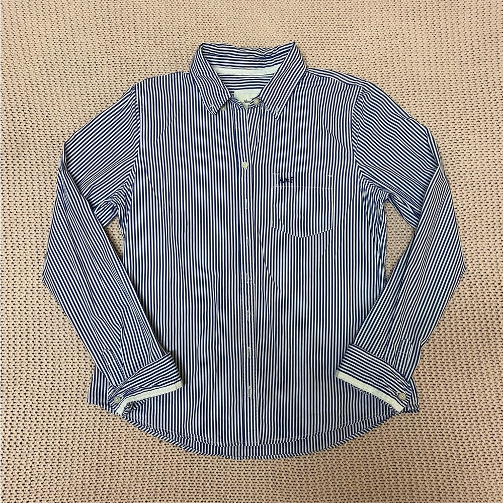 ✰ abercrombie and fitch navy and white stripped button up ✰